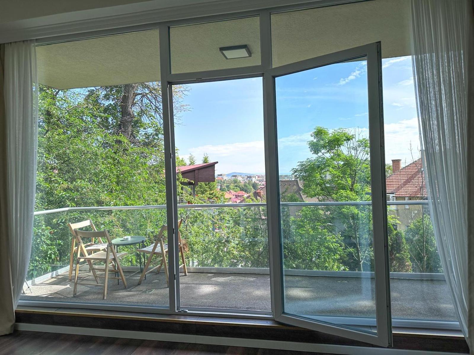 Central Maximus Apartment Брашов Экстерьер фото